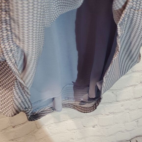 Fleur Bleue geometric tunic top with tie waist - Picture 6 of 8